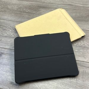 Black iPad Air Case for iPad 9.7 new black in excellent condition
